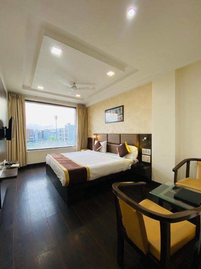 Hotel Ss Grandeur Lucknow Zewnętrze zdjęcie